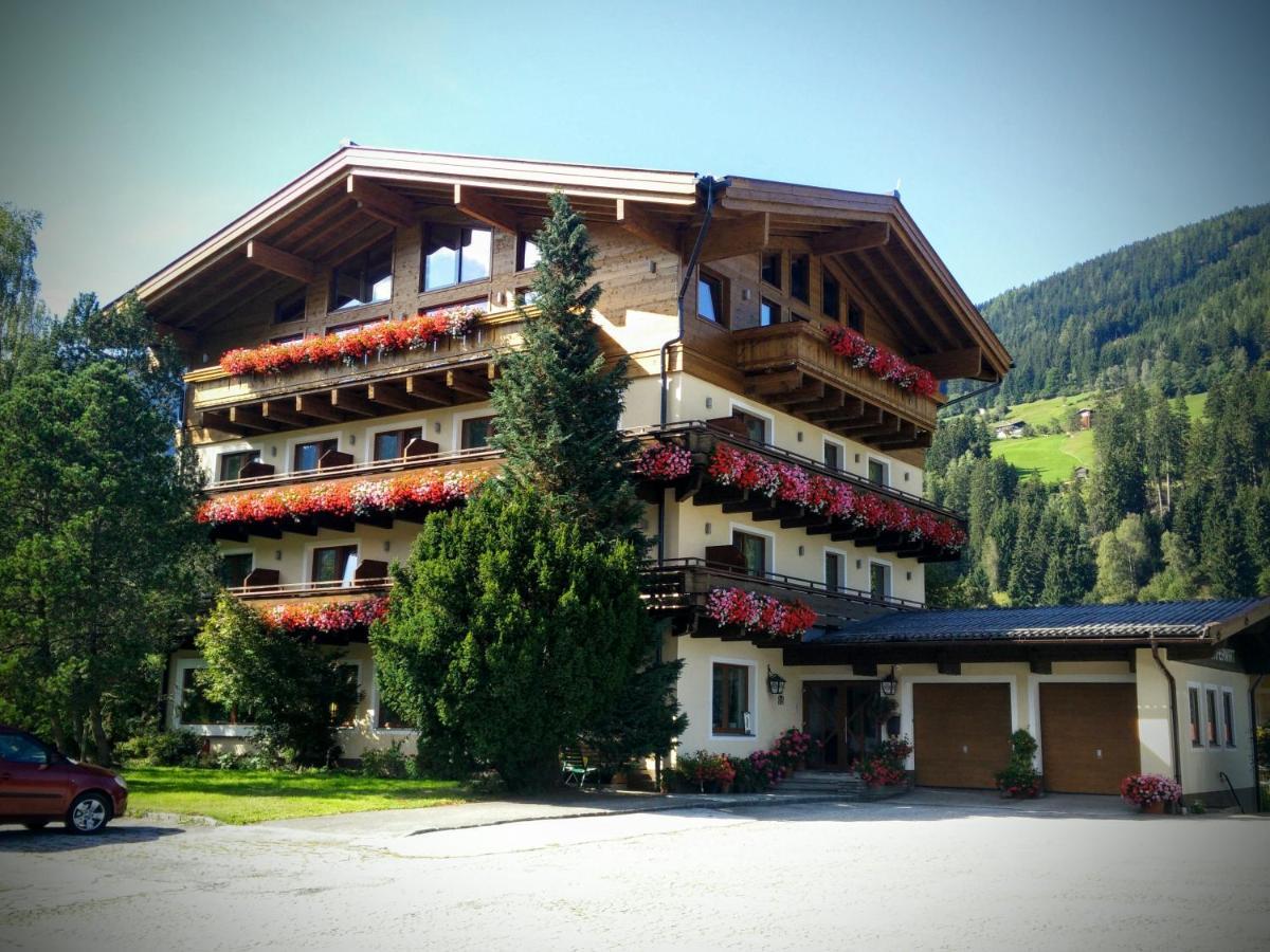 Pension Dorferwirt Bramberg am Wildkogel Exterior foto