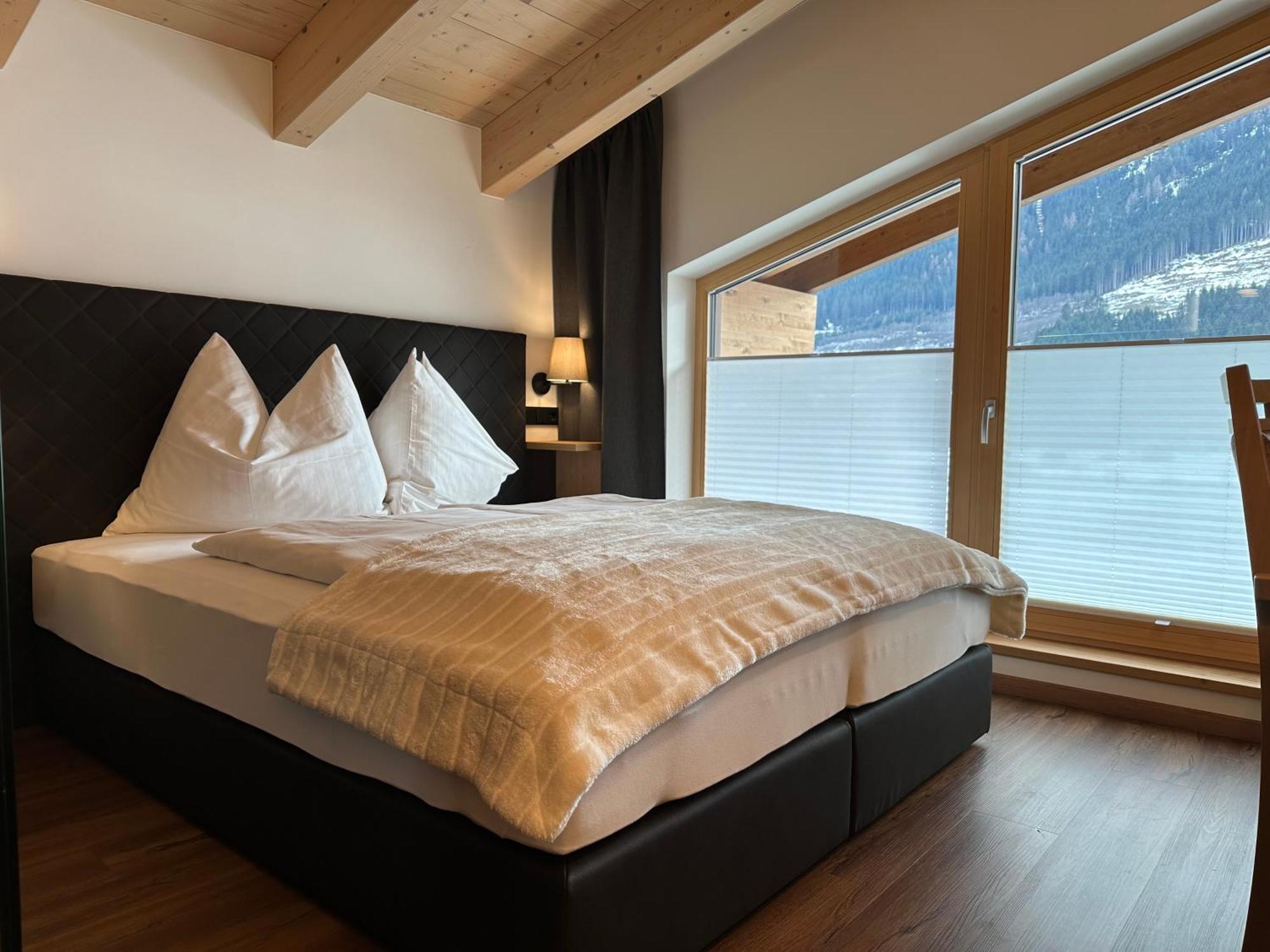 Pension Dorferwirt Bramberg am Wildkogel Exterior foto