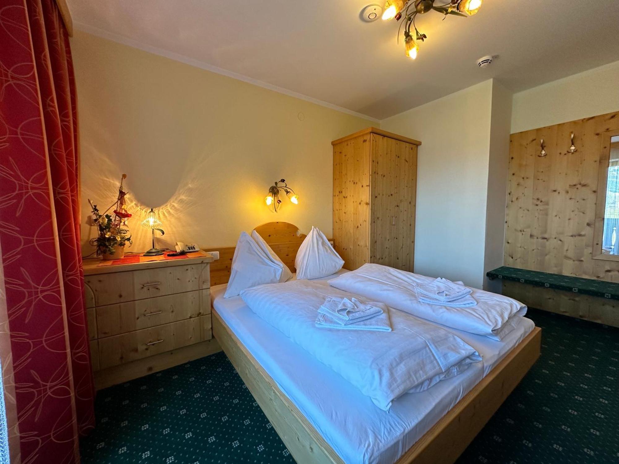Pension Dorferwirt Bramberg am Wildkogel Habitación foto